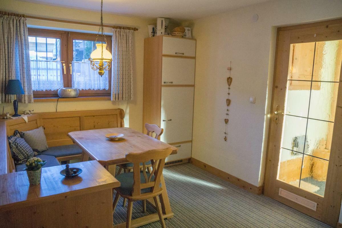 Geigers Ferienhaus Tiefenbach bei Oberstdorf Eksteriør billede